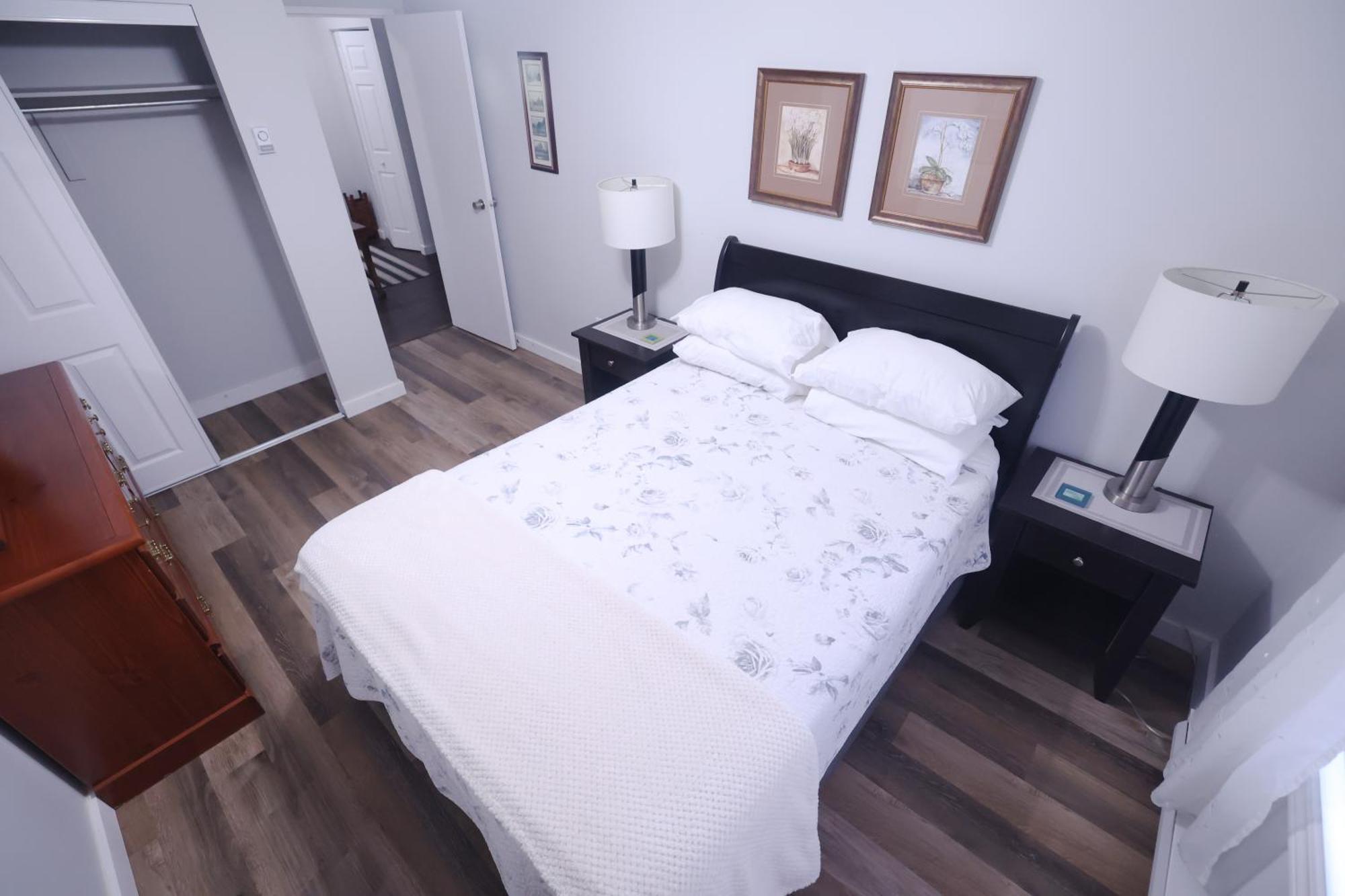Elliot LakeParis Plaza公寓 外观 照片